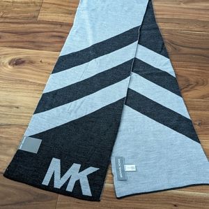 Michael Kors Jacquard Logo Long Length Scarf Nwt ❤️